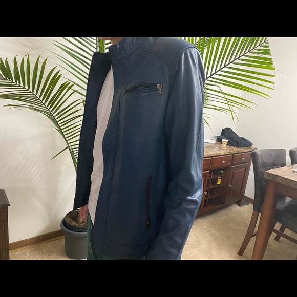 Leather Jacket - Picture 4 of 7